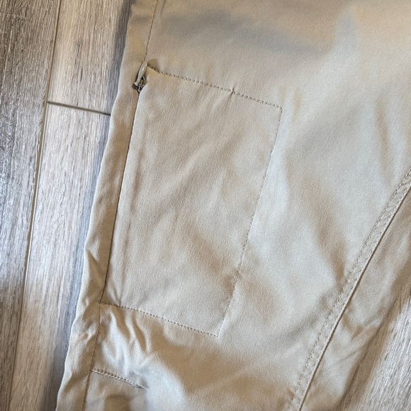 Prana khaki Zion hiking pant. Size 2 - Picture 5 of 8